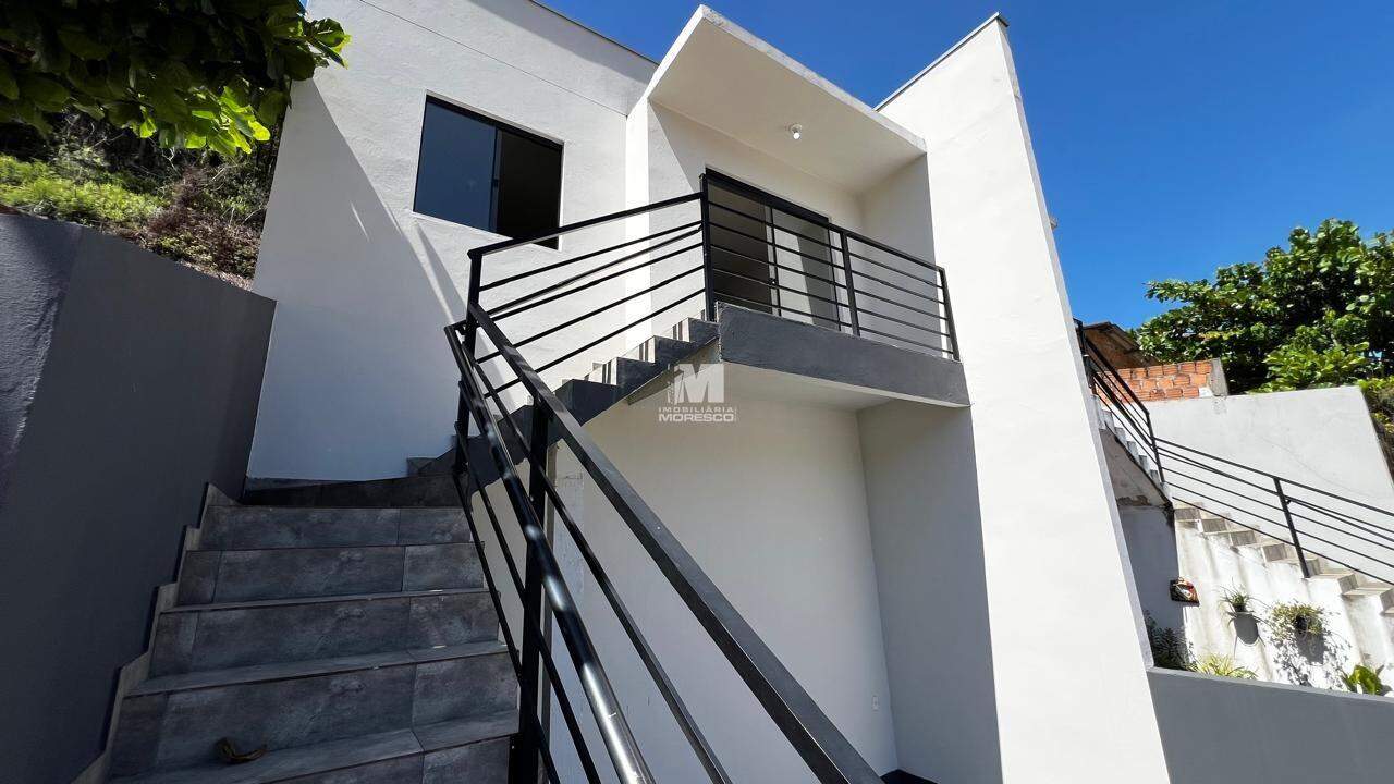 Casa à venda no bairro Lageado Baixo: 