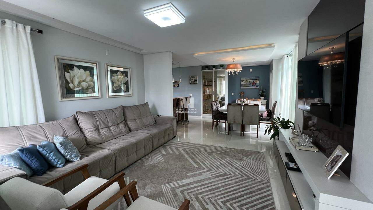 Casa à venda no bairro Planalto: 