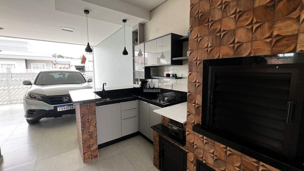 Casa à venda no bairro Planalto: 