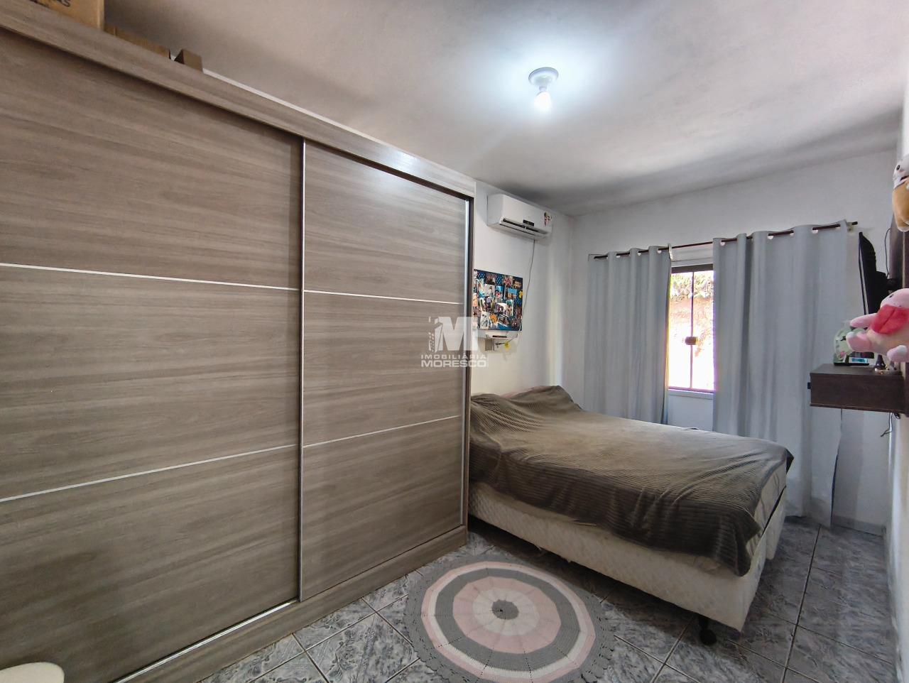 Casa à venda no bairro Centro: