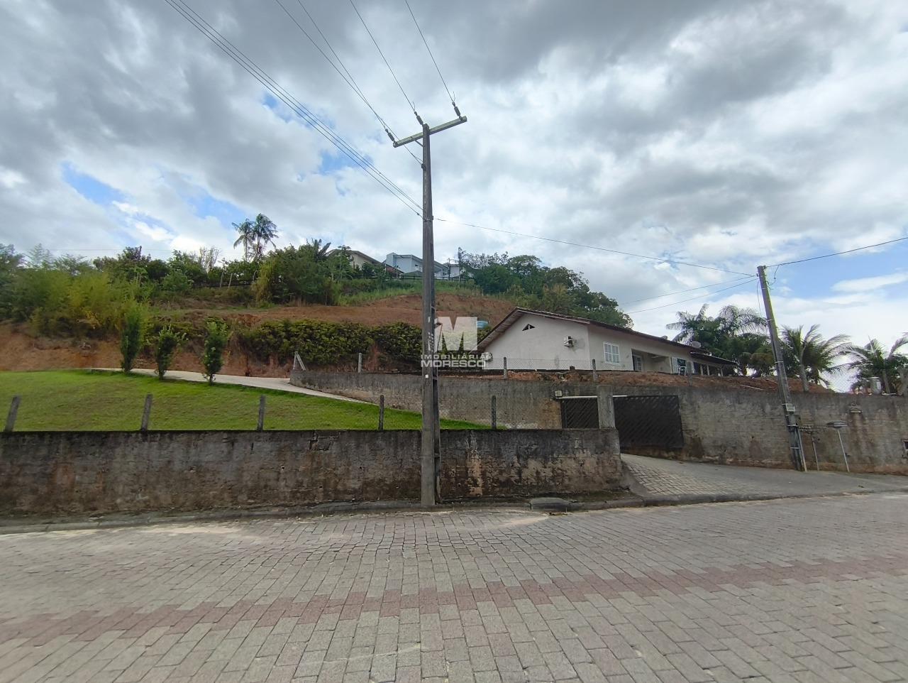 Casa à venda no bairro Centro: 