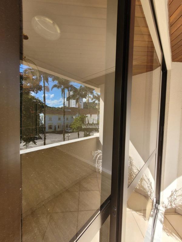 Apartamento à venda no bairro Centro: