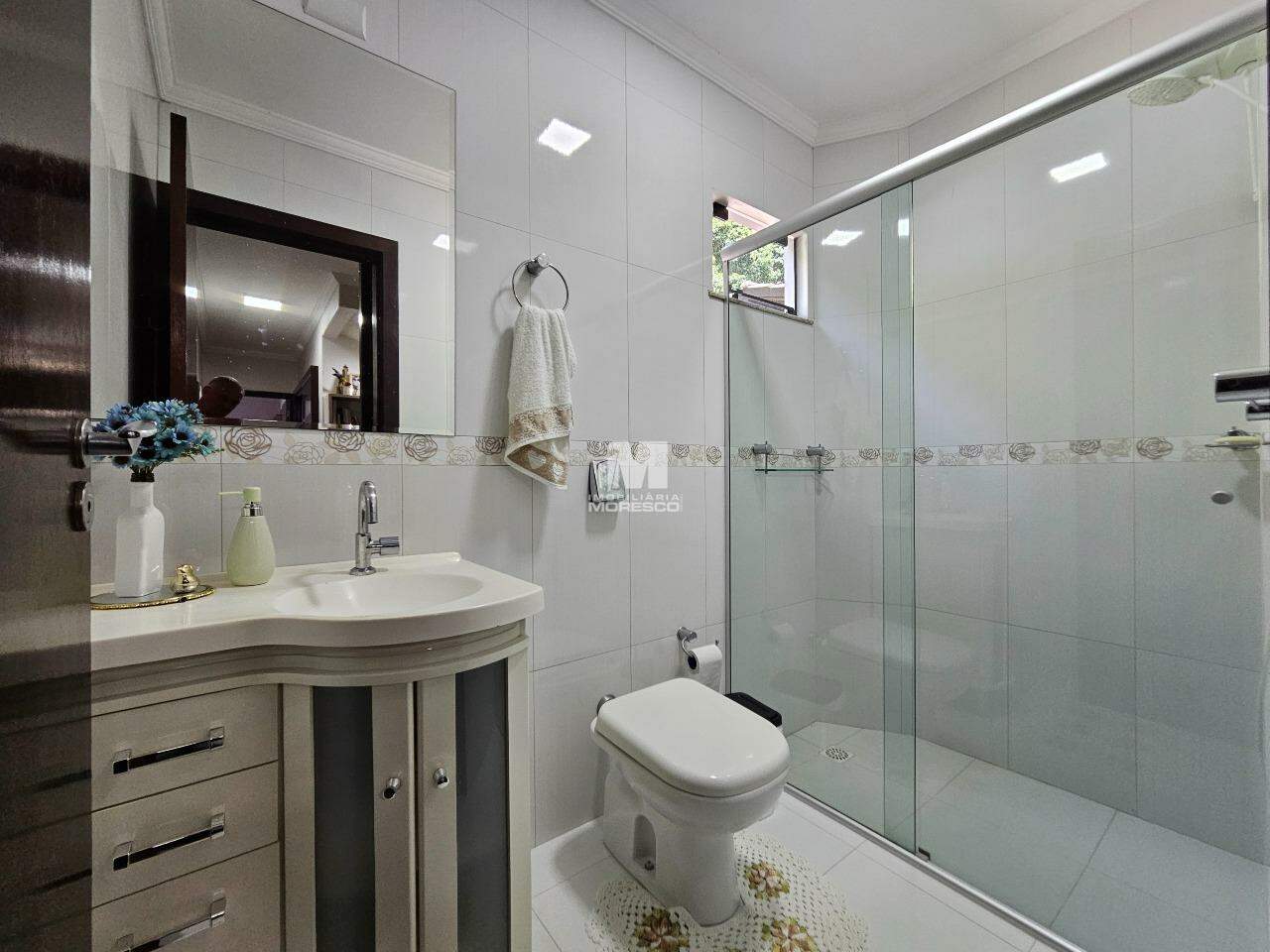Casa à venda no bairro Souza Cruz: 