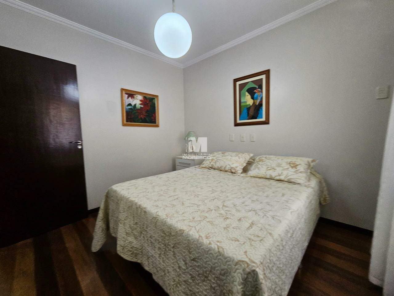 Casa à venda no bairro Souza Cruz: 