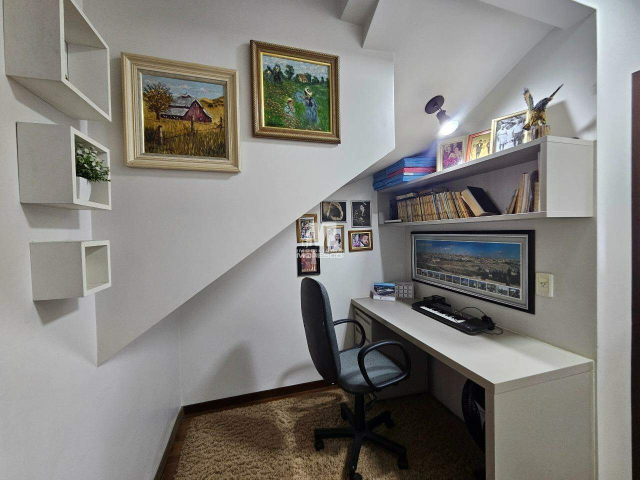 Casa à venda no bairro Souza Cruz: 