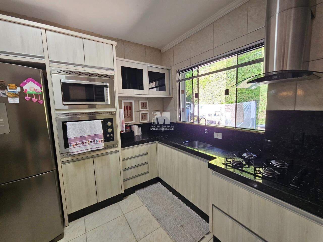 Casa à venda no bairro Souza Cruz: 