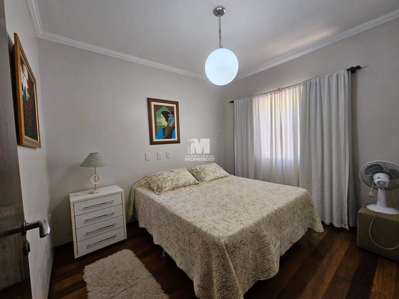 Casa à venda no bairro Souza Cruz: 