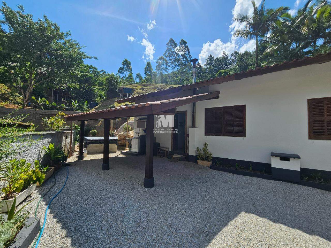 Fazenda/Sítios/Chácaras de 2 quartos, no bairro Cedro Grande, em Brusque | Eu Corretor