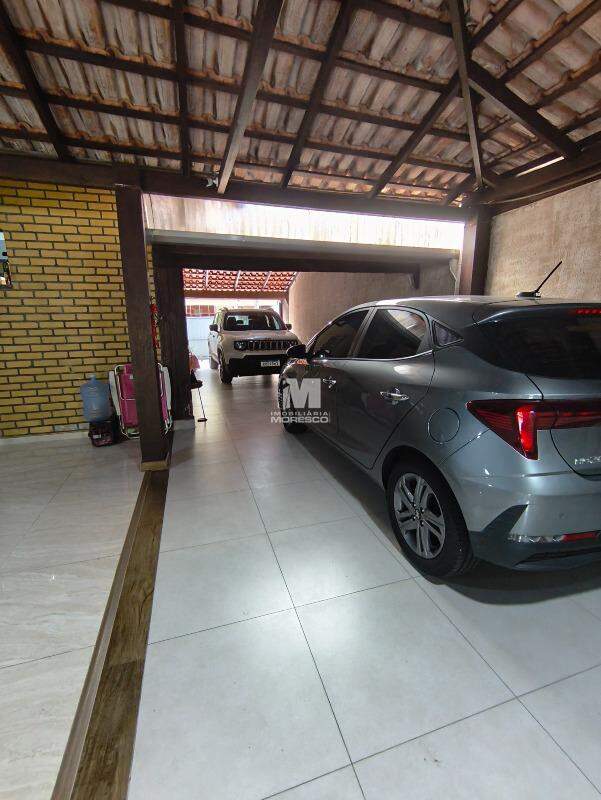 Casa à venda no bairro Cerâmica Reis: 