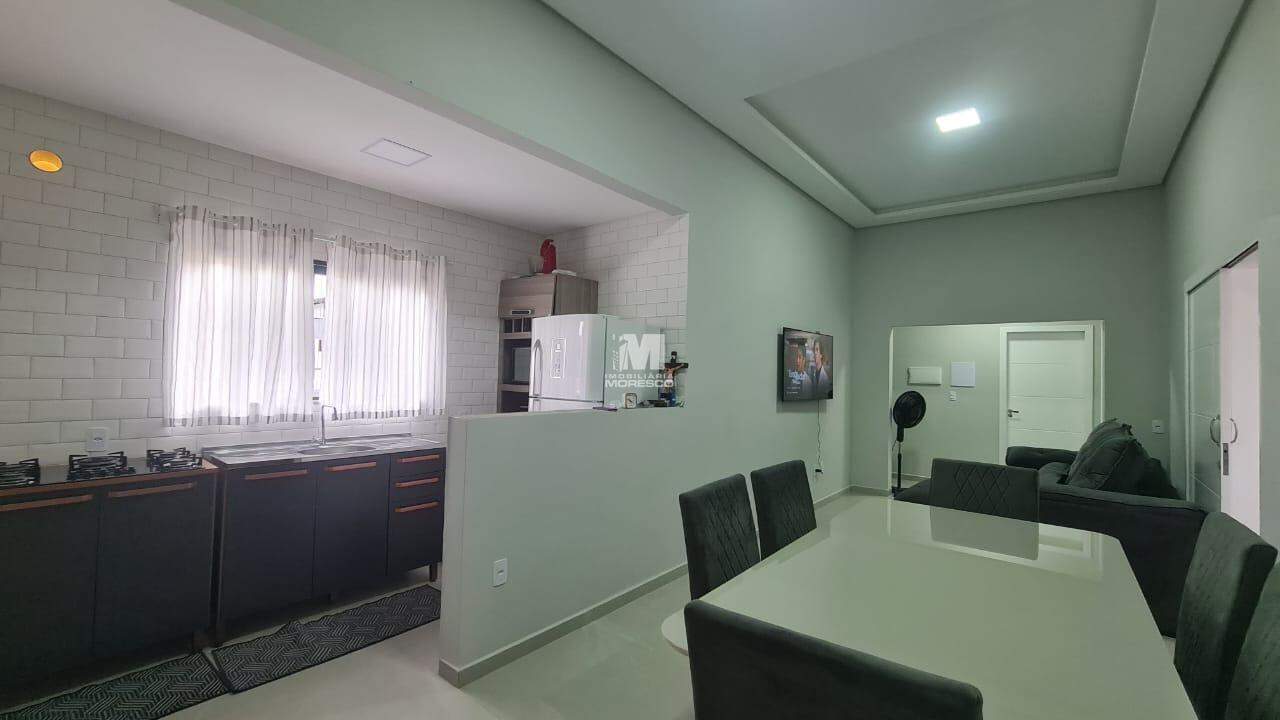 Casa à venda no bairro Guabiruba Sul: 