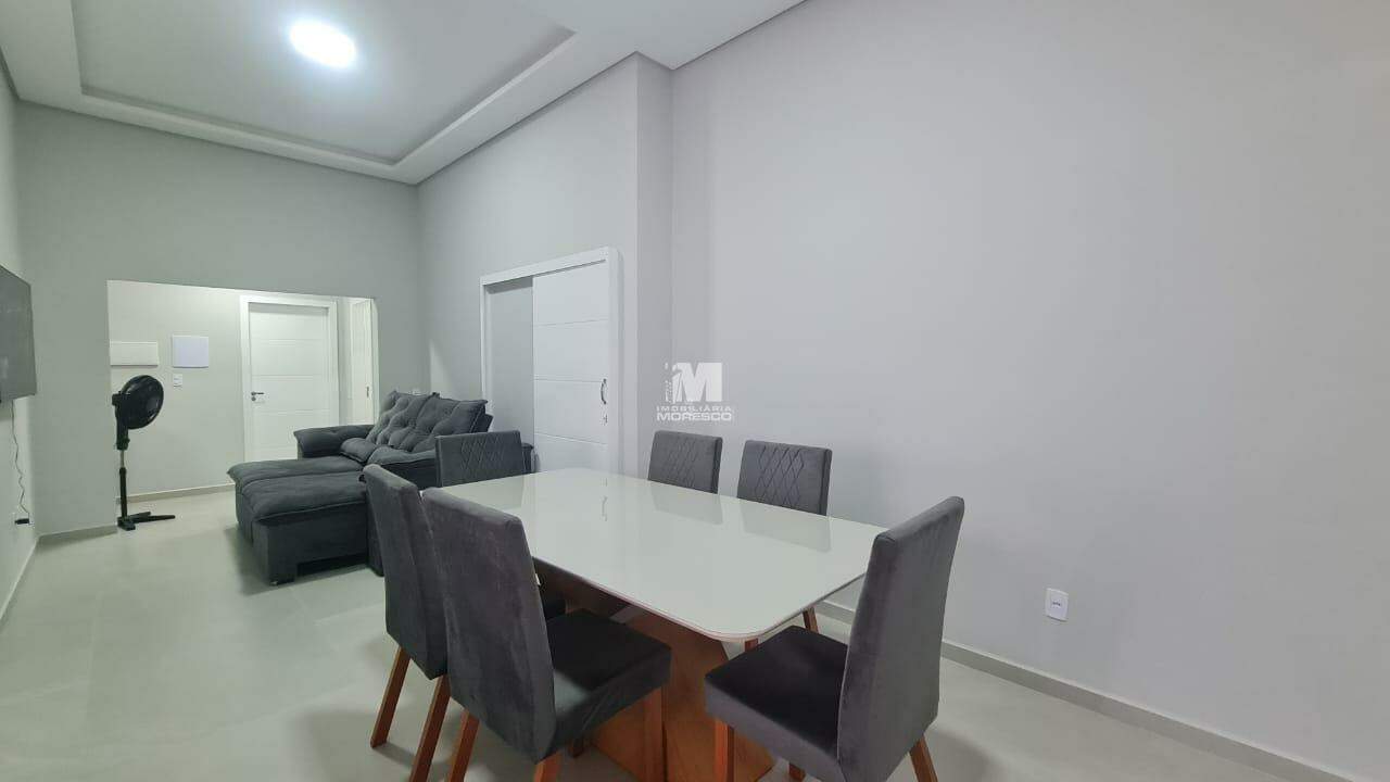 Casa à venda no bairro Guabiruba Sul: 