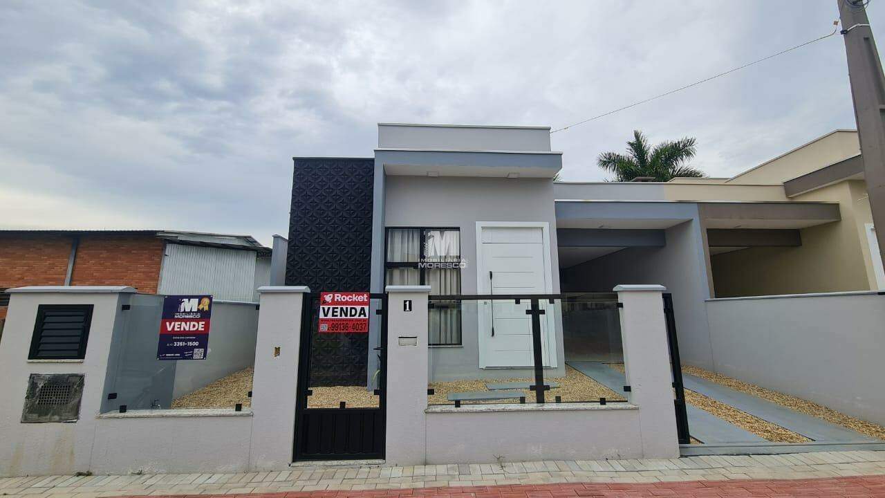 Casa à venda no bairro Guabiruba Sul: 
