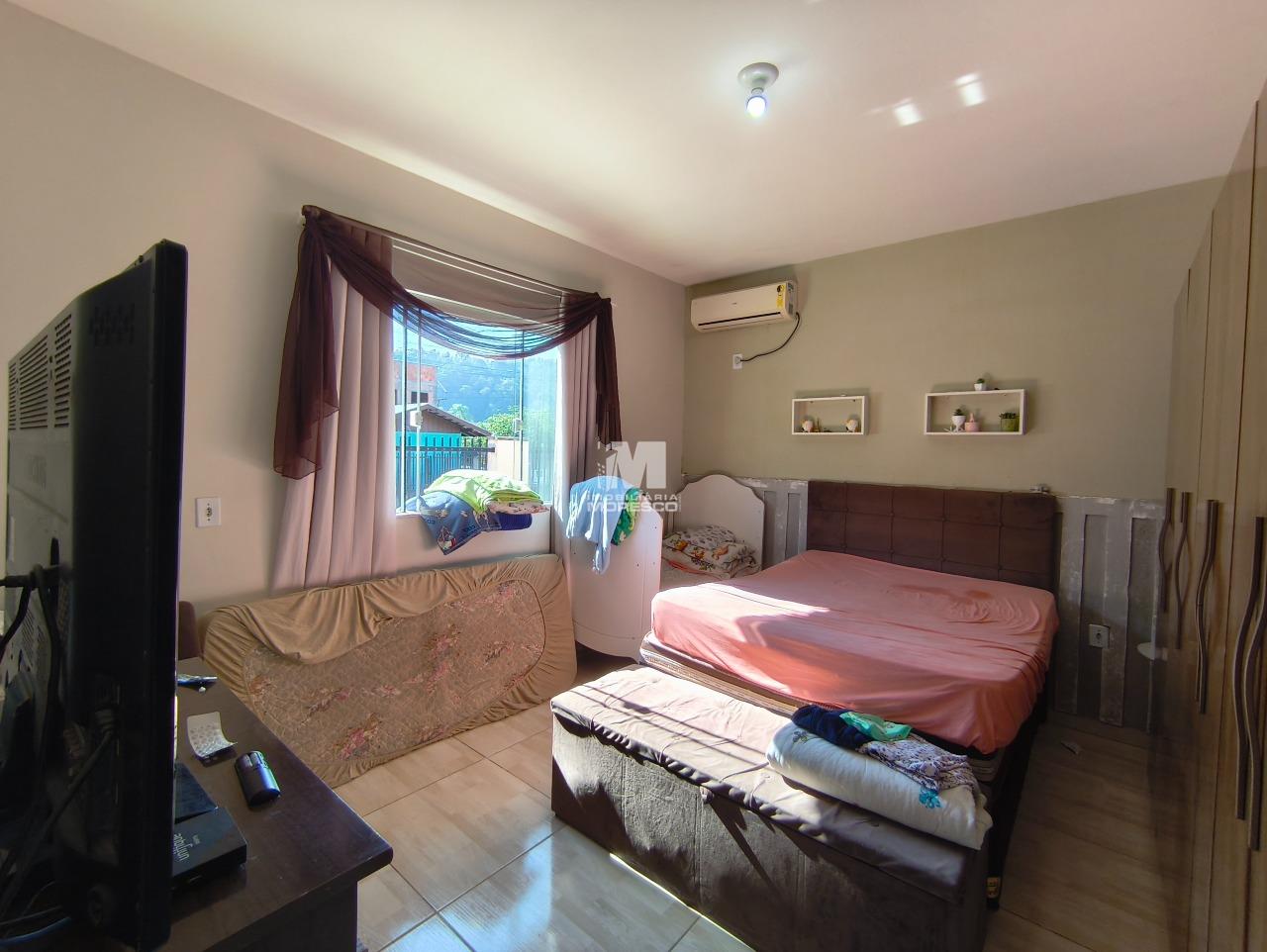 Casa à venda no bairro Centro: