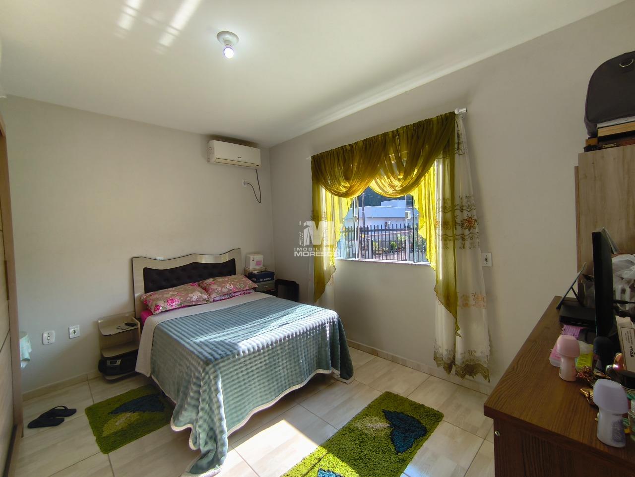 Casa à venda no bairro Centro: