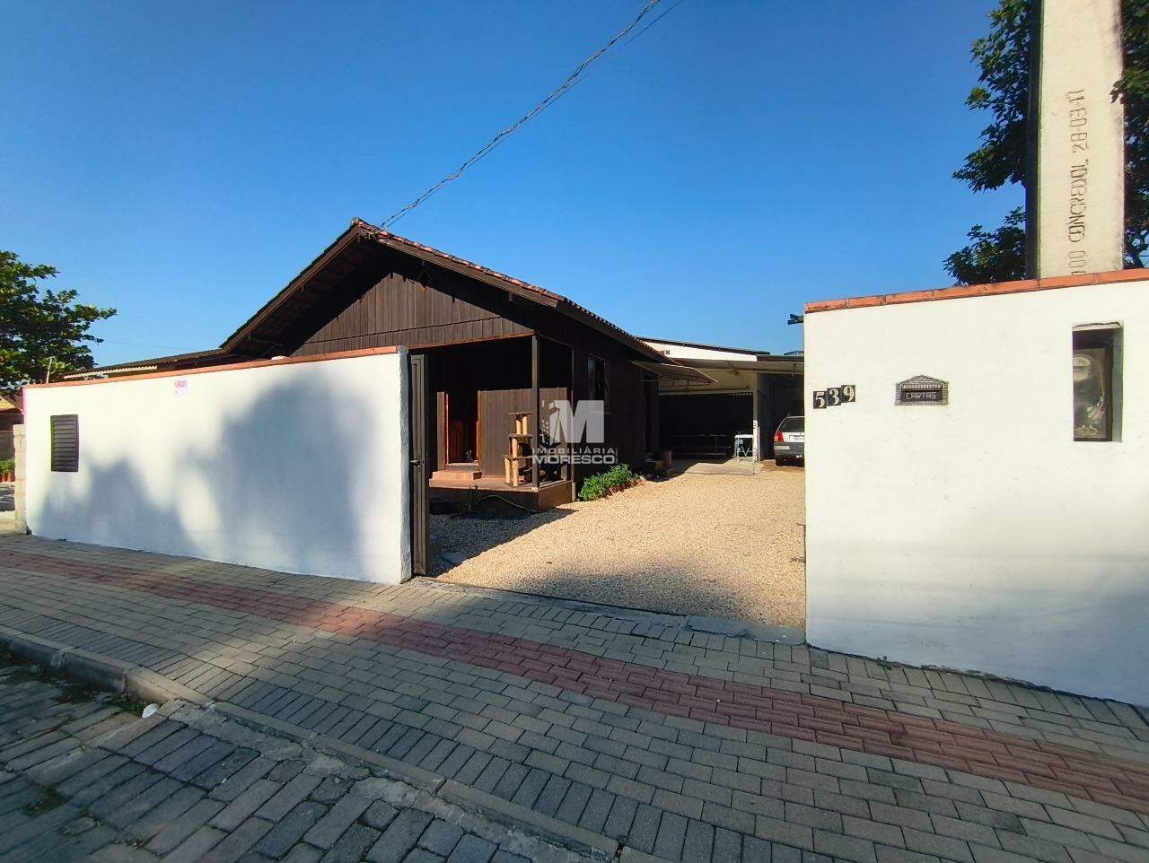 Casa à venda no bairro Centro: 