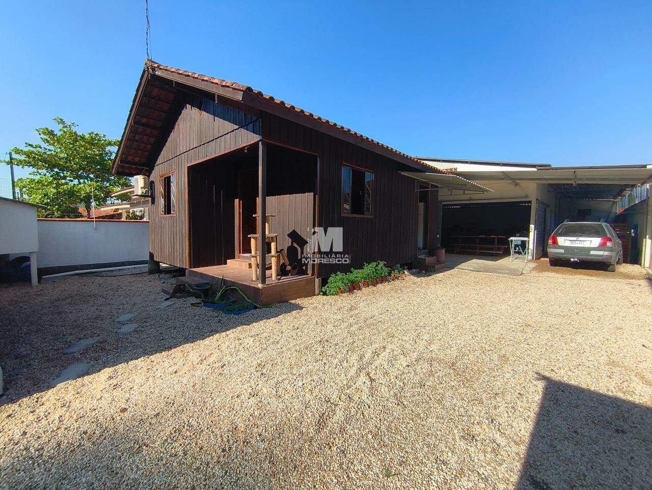 Casa à venda no bairro Centro: 