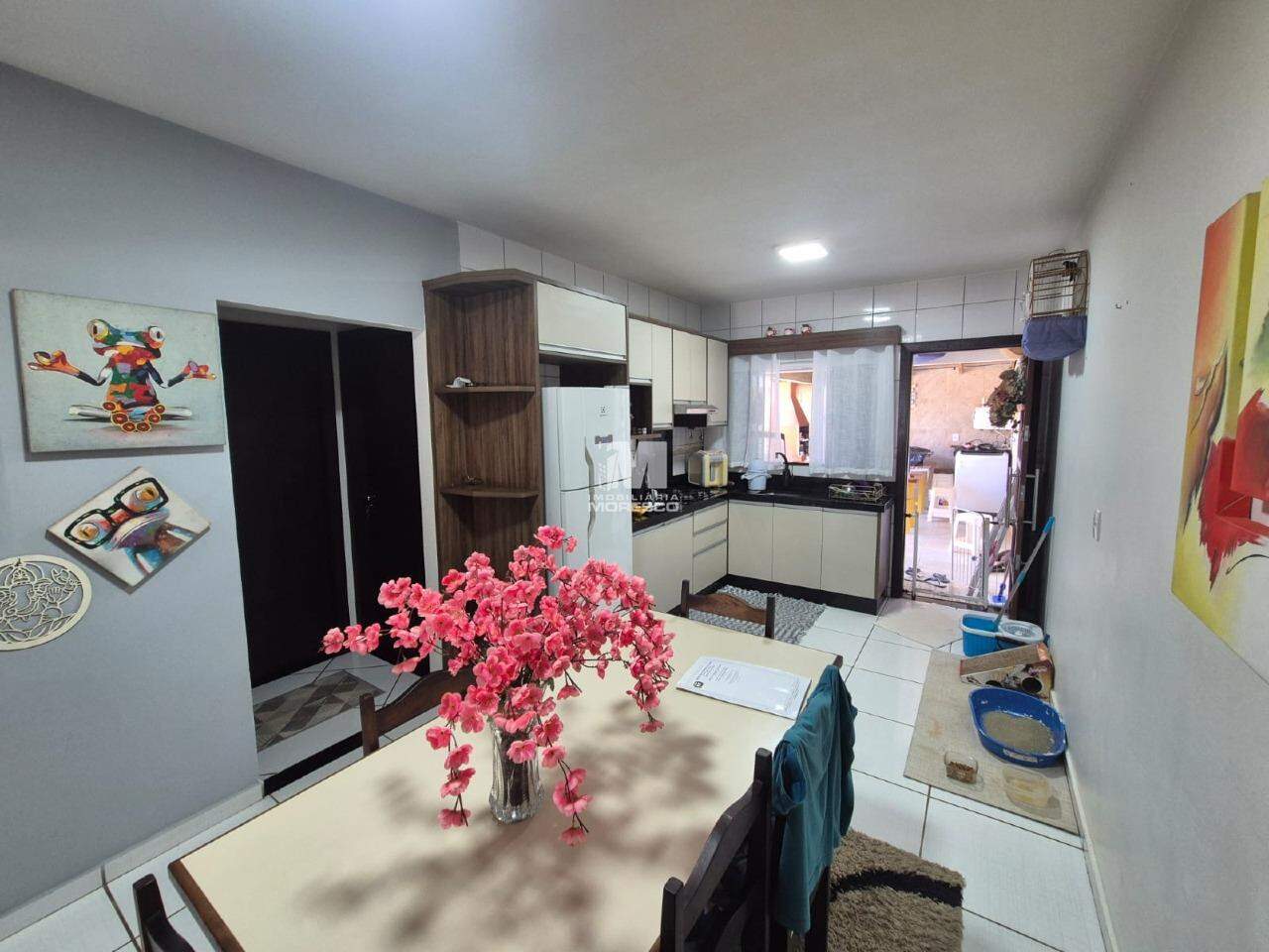 Casa à venda no bairro Dom Joaquim: