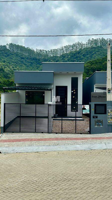 Casa de 3 quartos, 90m² no bairro São João, em Brusque | Eu Corretor