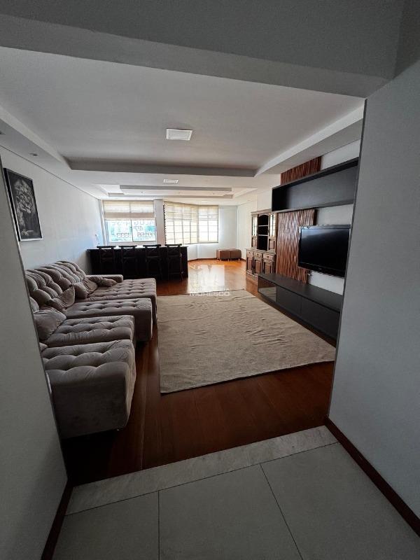 Apartamento à venda no bairro Centro I: 