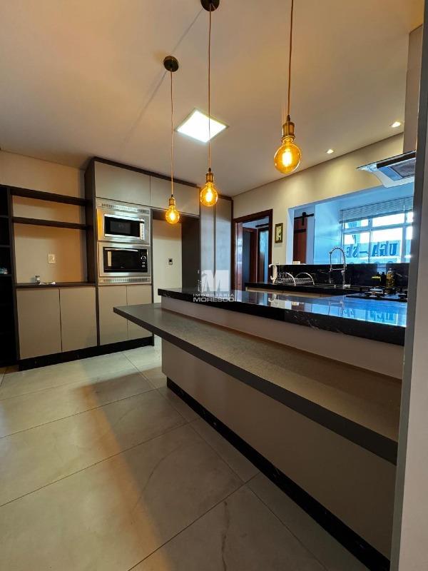 Apartamento à venda no bairro Centro I: 