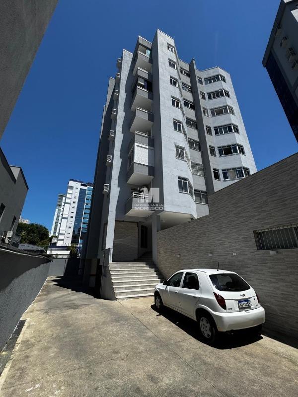 Apartamento à venda no bairro Centro I: 