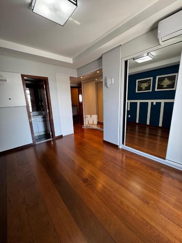 Apartamento à venda no bairro Centro I: 