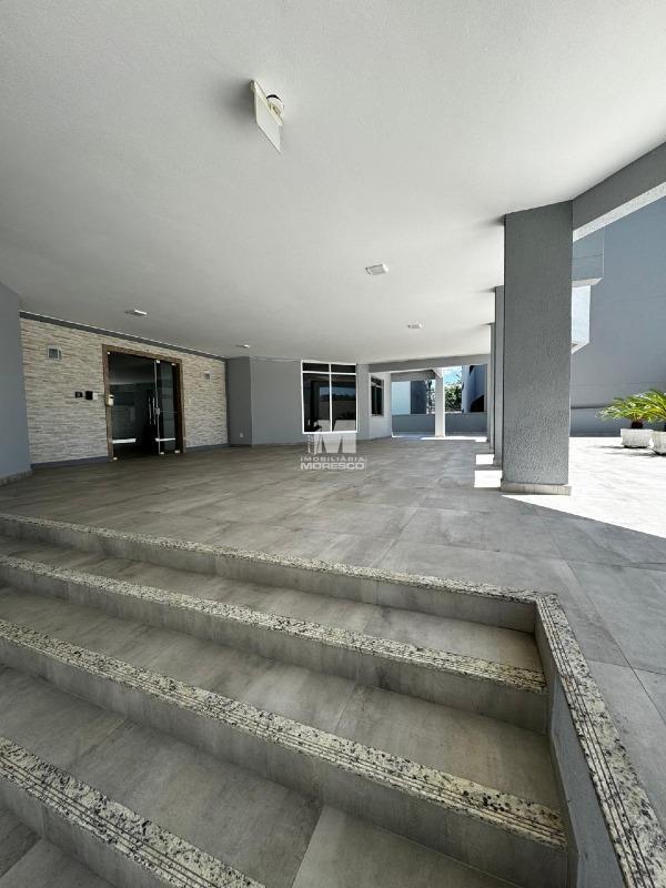 Apartamento à venda no bairro Centro I: 