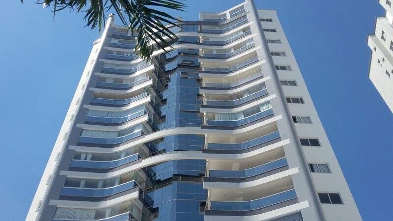 Apartamento à venda no bairro Centro: 