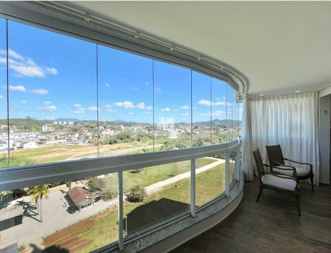 Apartamento à venda no bairro Centro: 