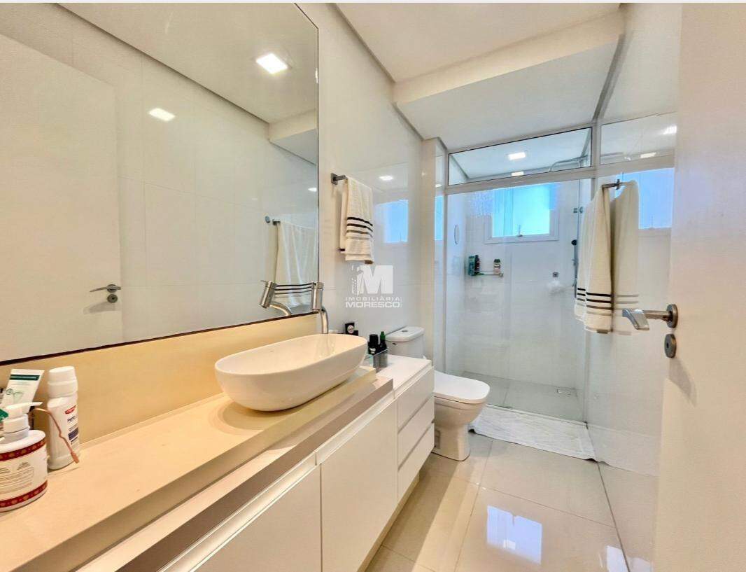 Apartamento à venda no bairro Centro: 