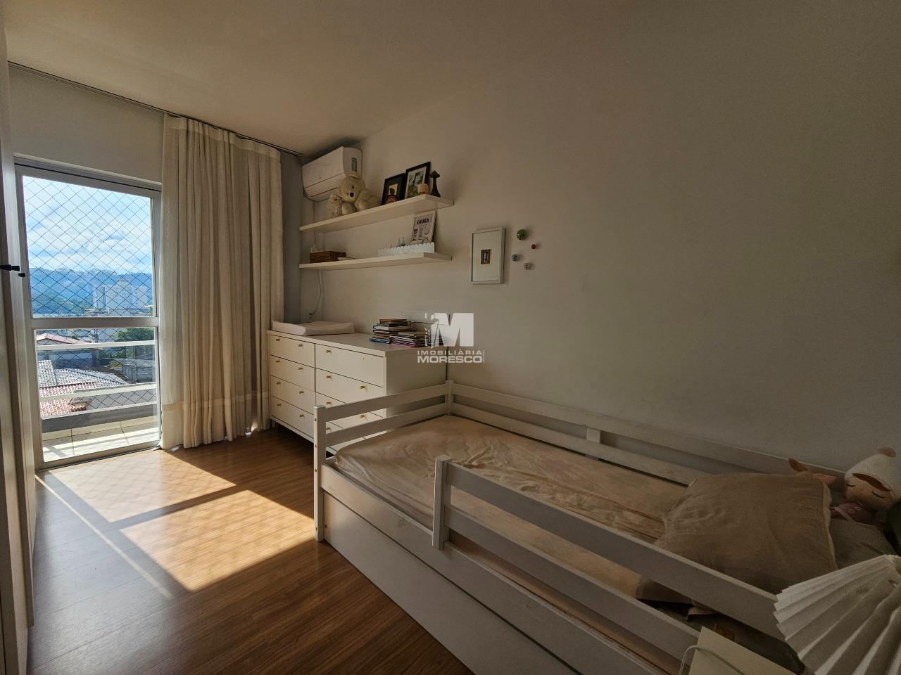 Apartamento à venda no bairro Jardim Maluche: 