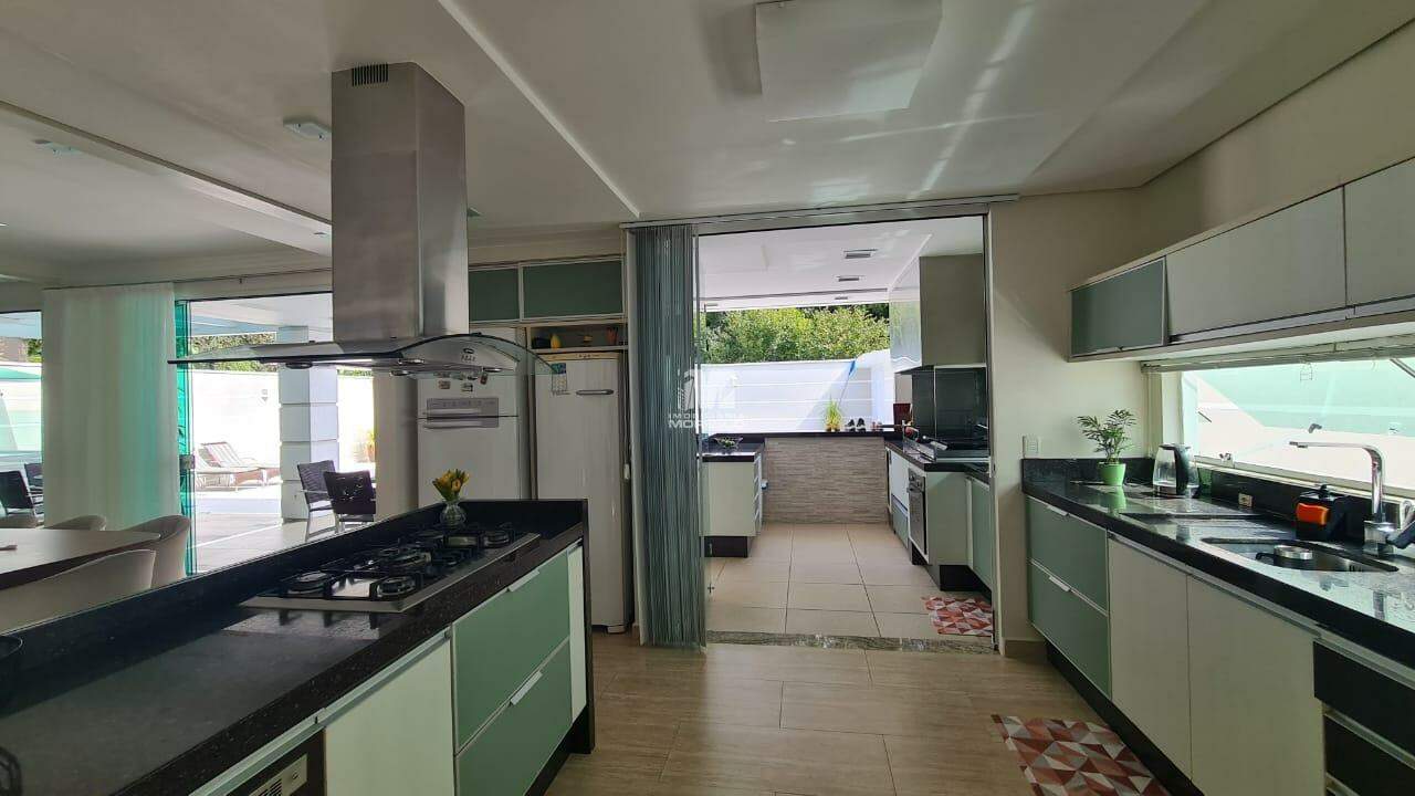 Casa à venda no bairro Souza Cruz: