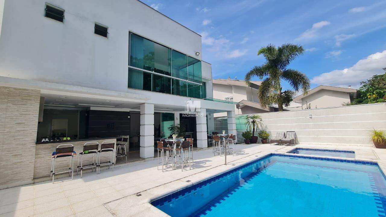 Casa à venda no bairro Souza Cruz: