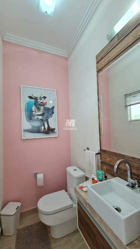 Casa à venda no bairro Souza Cruz: