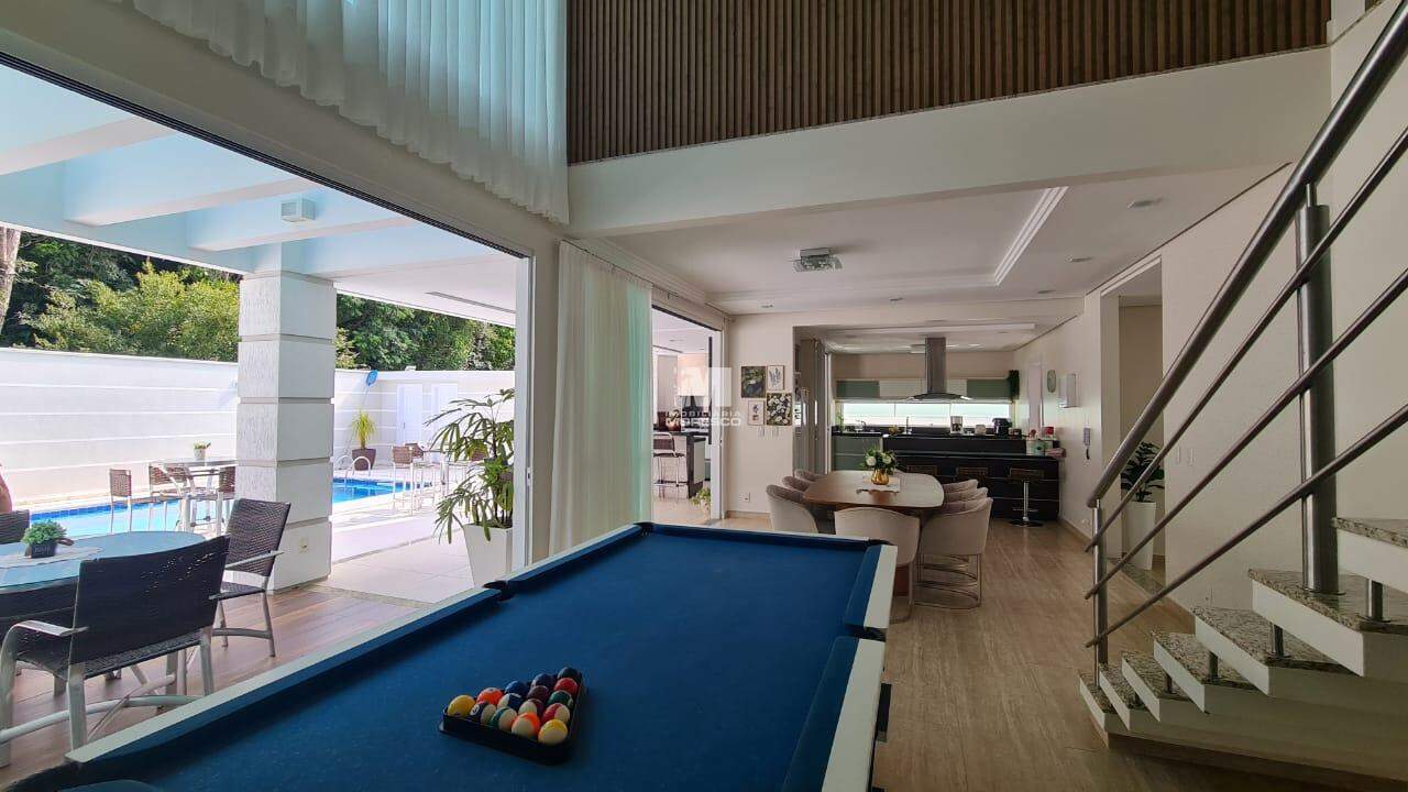 Casa à venda no bairro Souza Cruz: