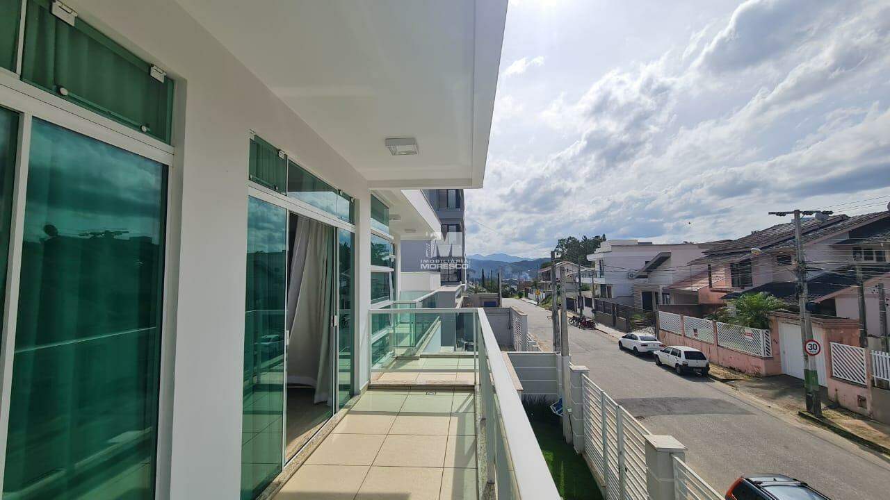 Casa à venda no bairro Souza Cruz: