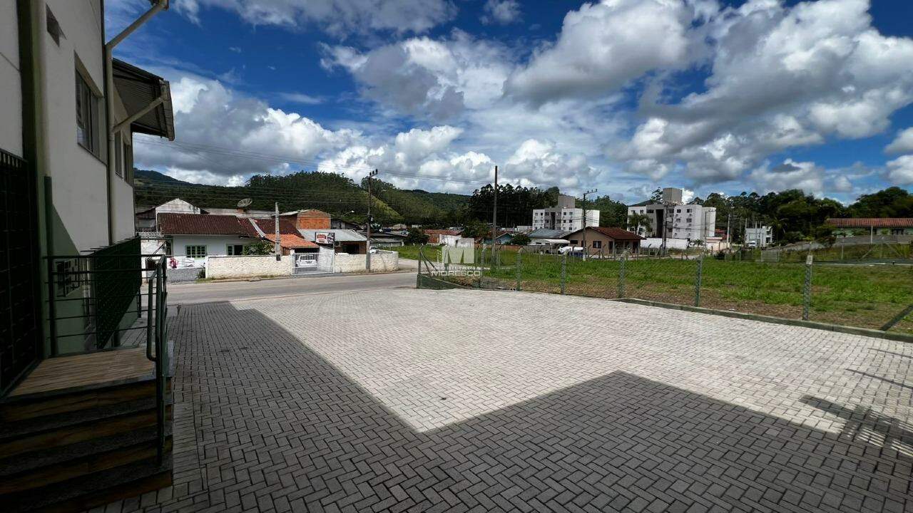 Sala Comercial para aluguel no bairro Limeira Baixa: 