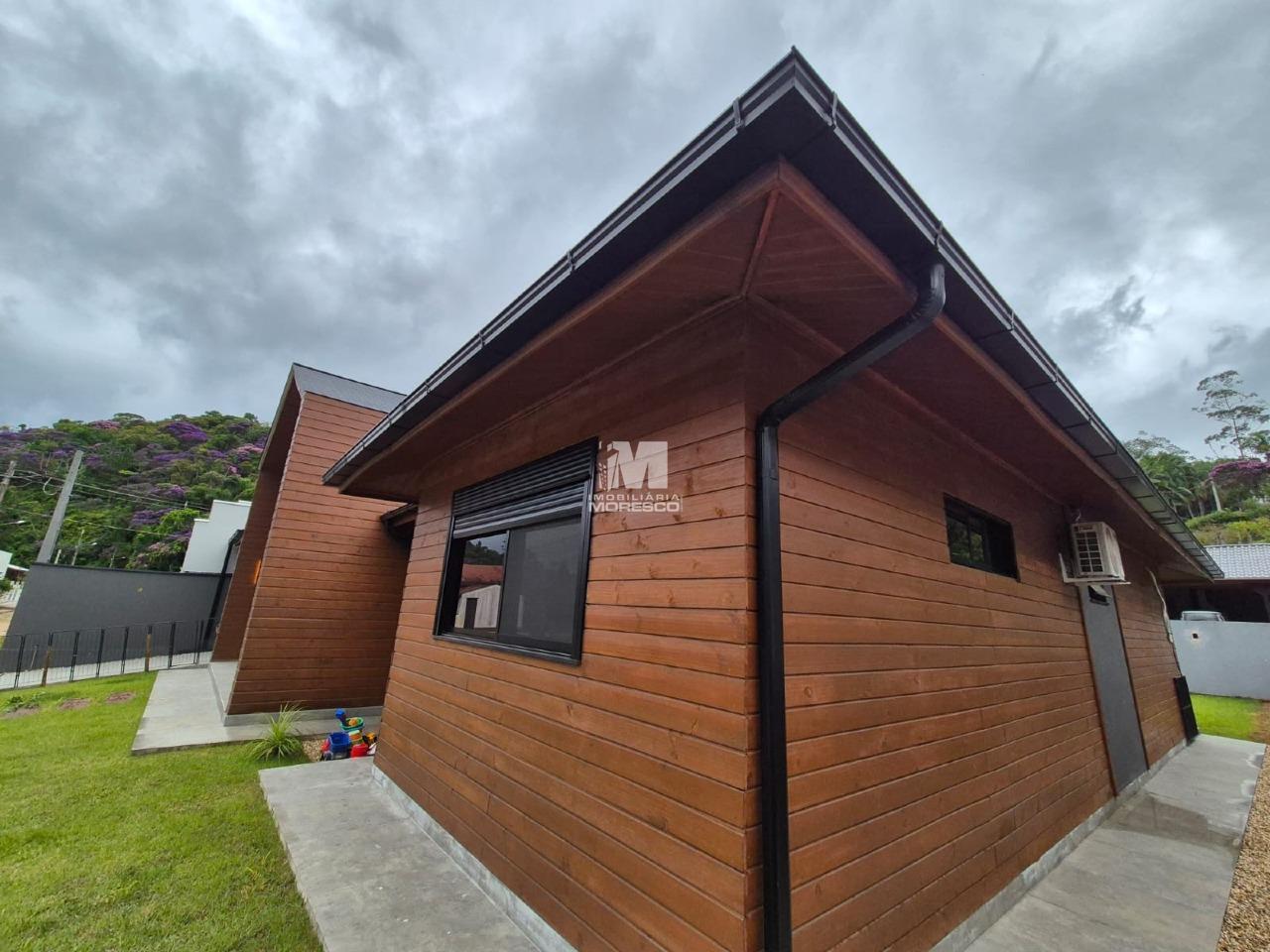 Casa à venda no bairro Centro: