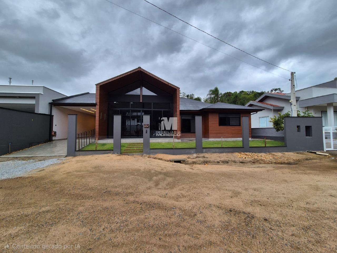 Casa à venda no bairro Centro: 