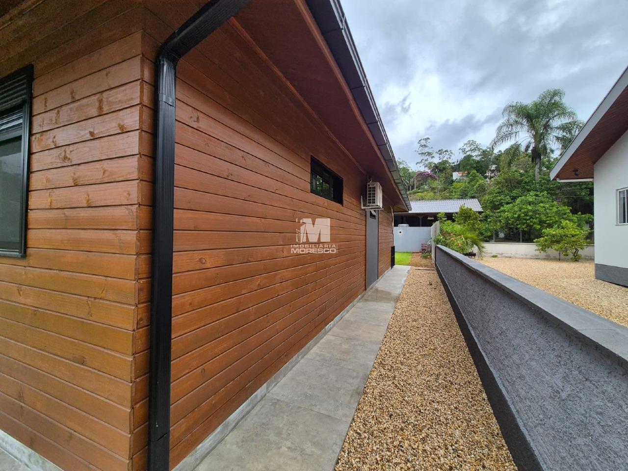 Casa à venda no bairro Centro: