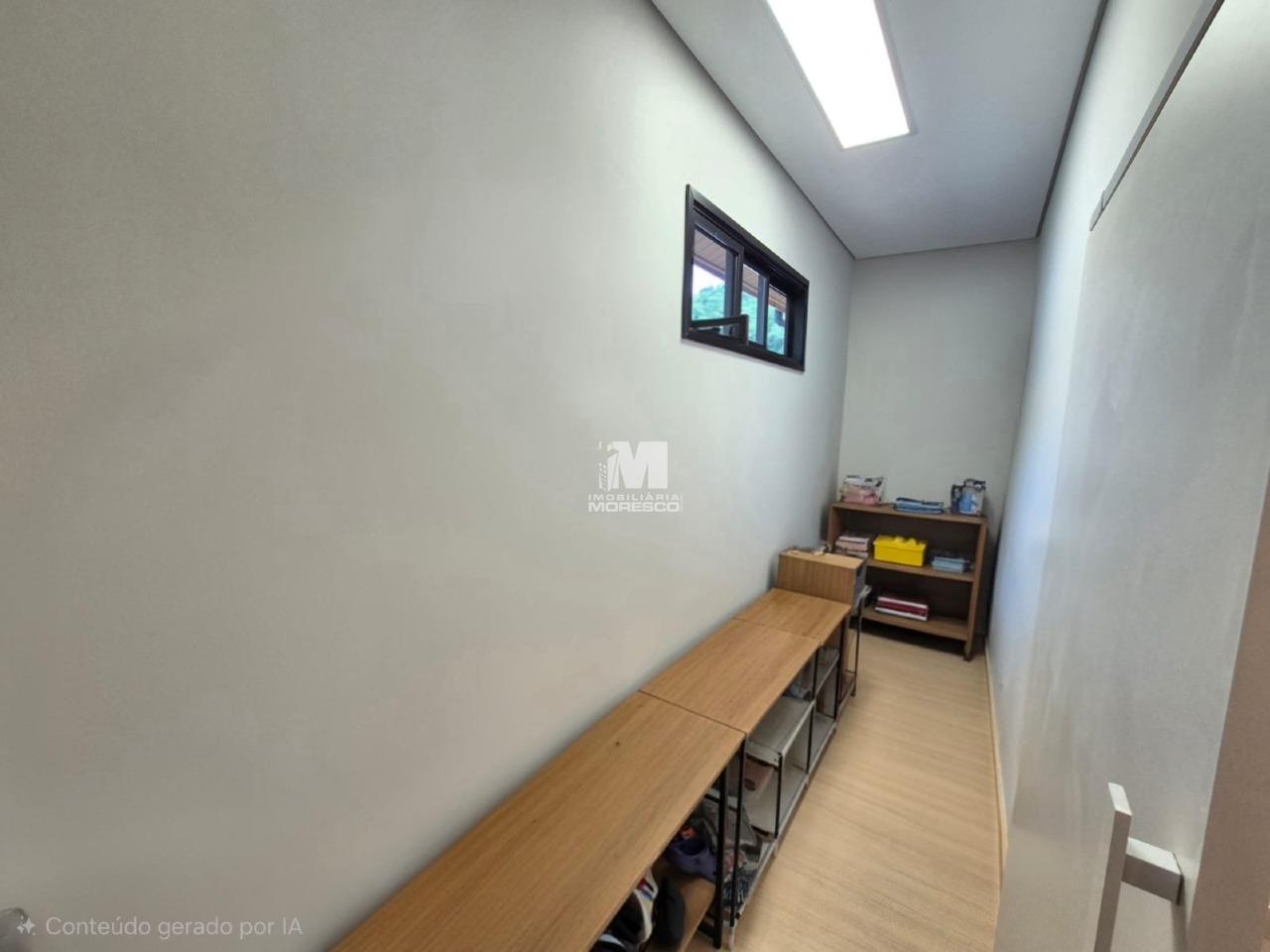 Casa à venda no bairro Centro: