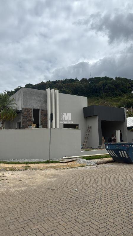 Casa à venda no bairro Bateas: 