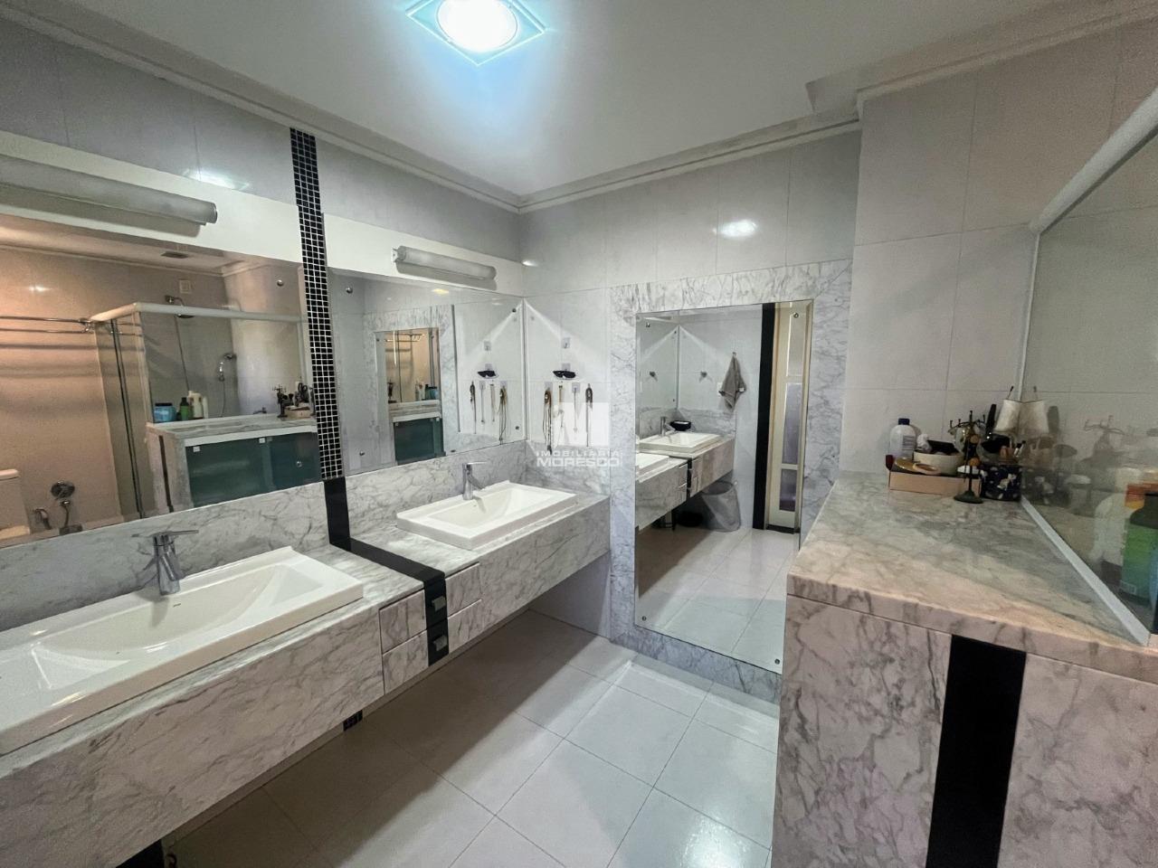 Apartamento à venda no bairro Centro I: 