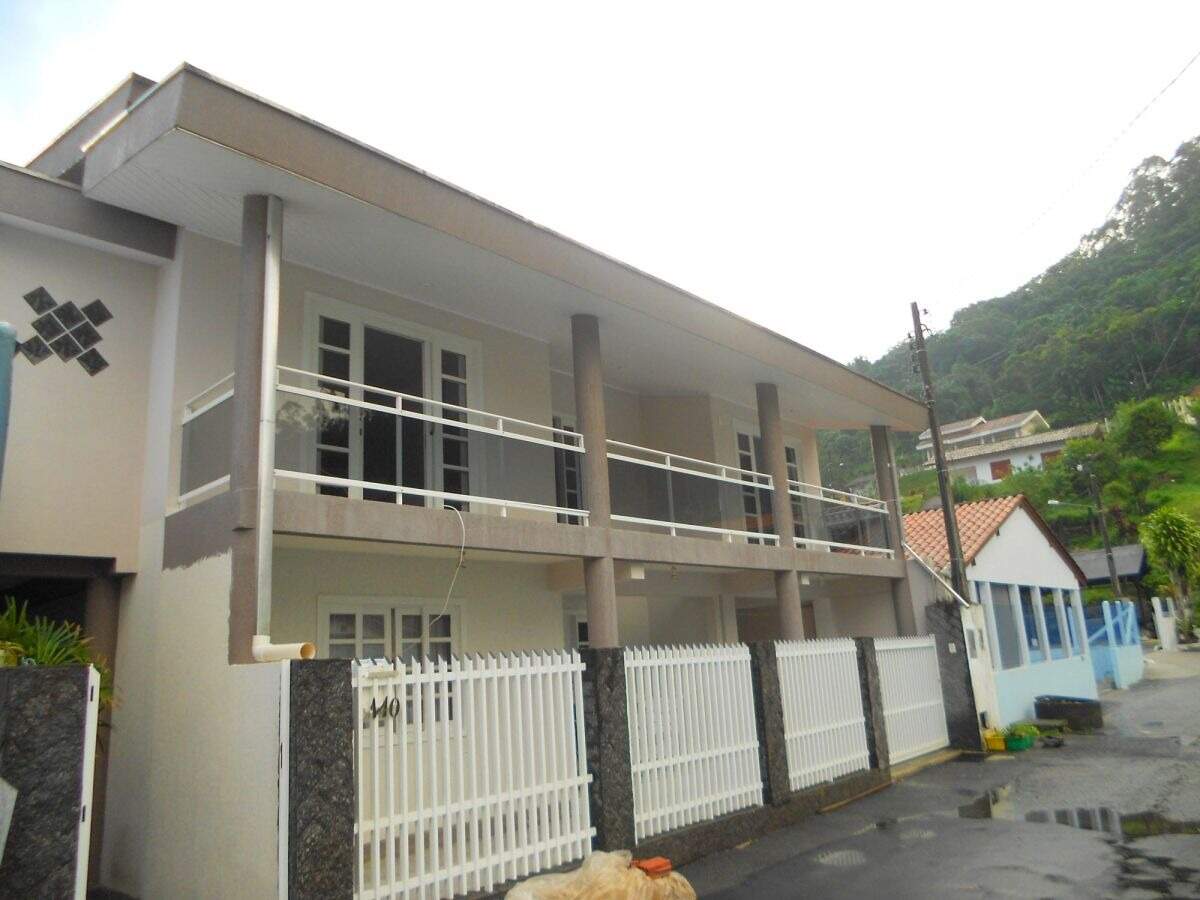 Casa à venda no bairro São Pedro: 