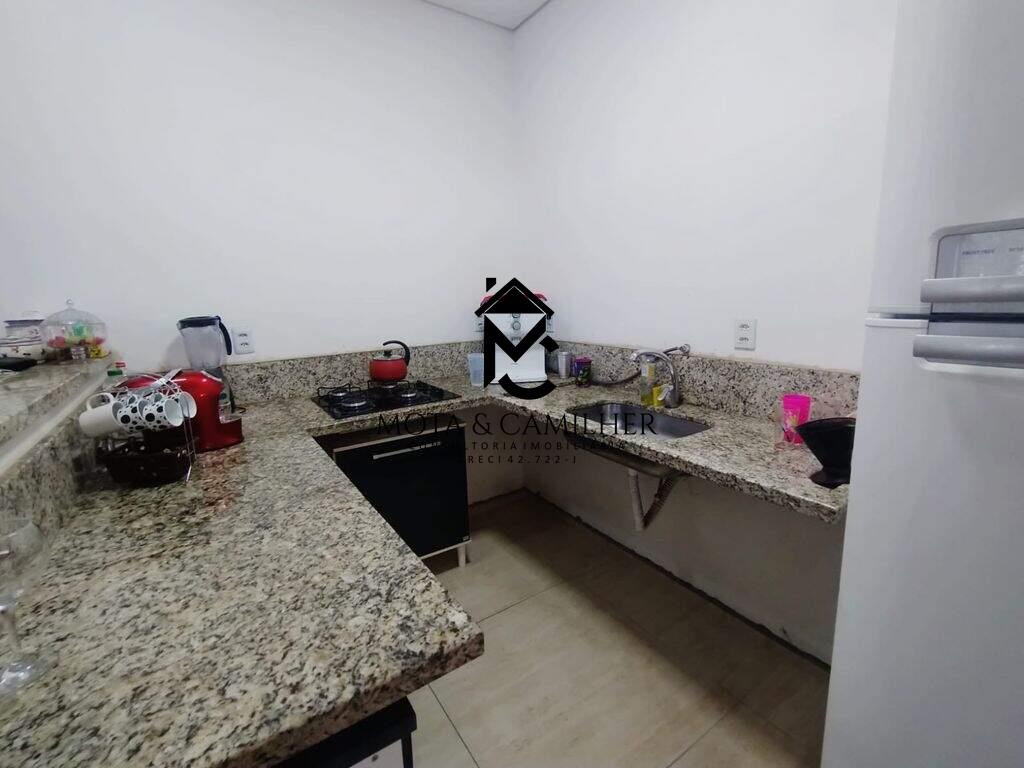 Casa à venda no Parque das Flores: 