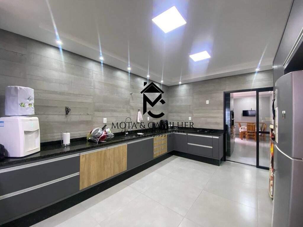 Casa em condominio à venda no Residencial Santa Izabel: 