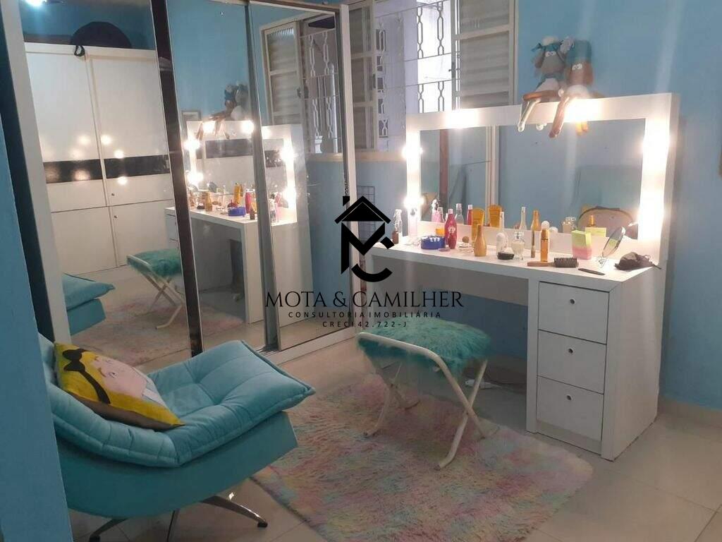 Casa à venda no Vila Iapi: 