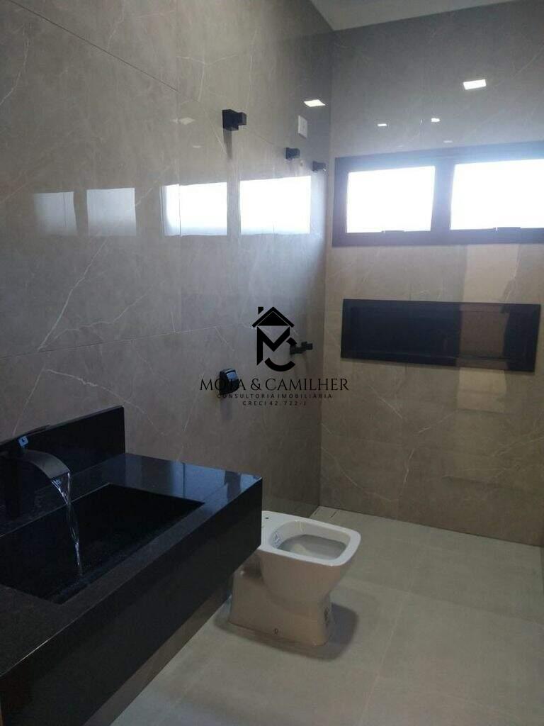 Casa em condominio à venda no Tremembe: 