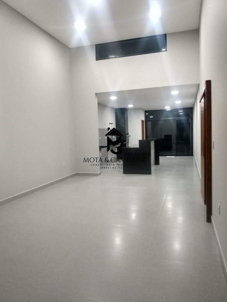 Casa em condominio à venda no Tremembe: 