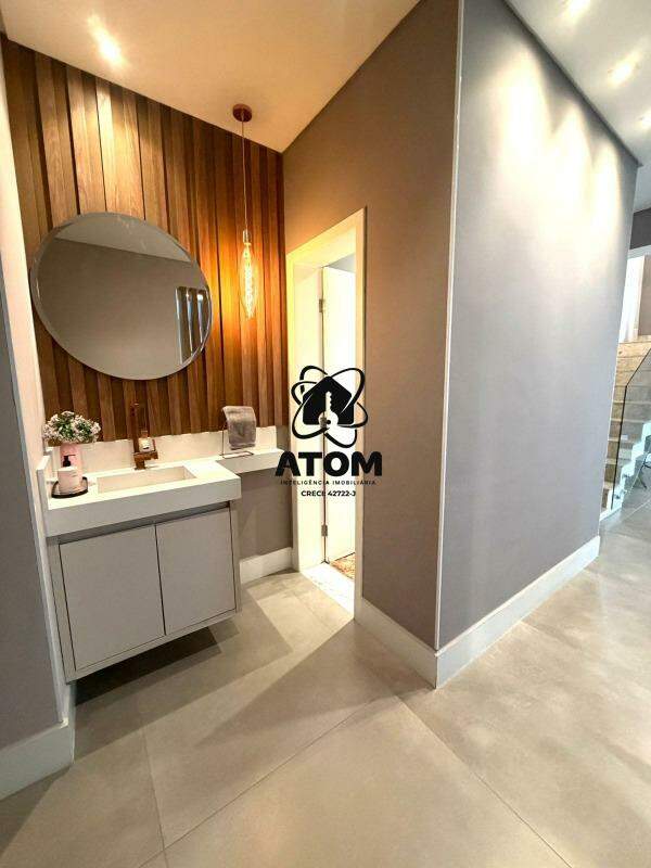 Casa em condominio à venda no Bairro dos Guedes: 